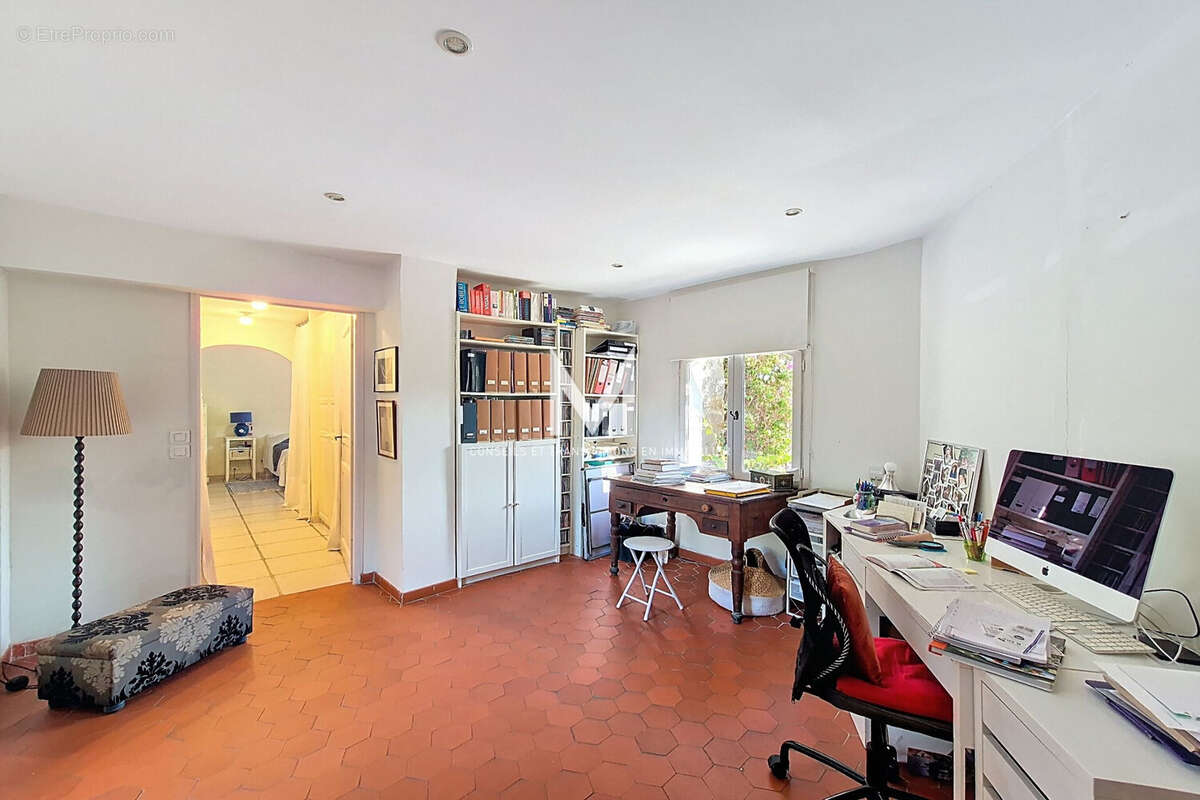 Maison à PLAN-DE-LA-TOUR