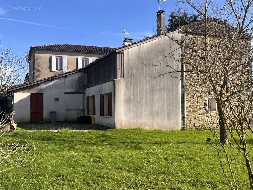 Maison à MONTIGNAC-TOUPINERIE