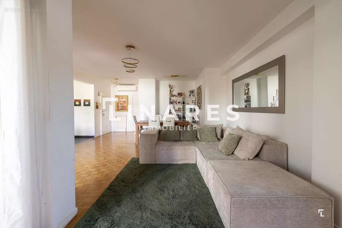 Appartement à MARSEILLE-9E