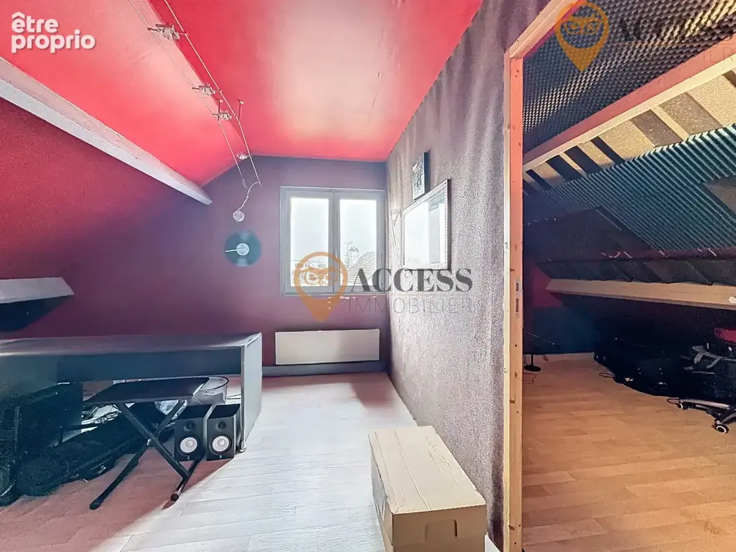DEUIL LA BARRE - Maison 6 pièces de 141m2 avec sous-sol total ! - photo 14