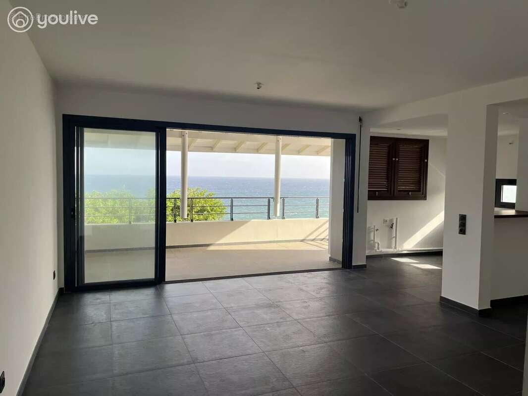 Appartement à BAIE-MAHAULT