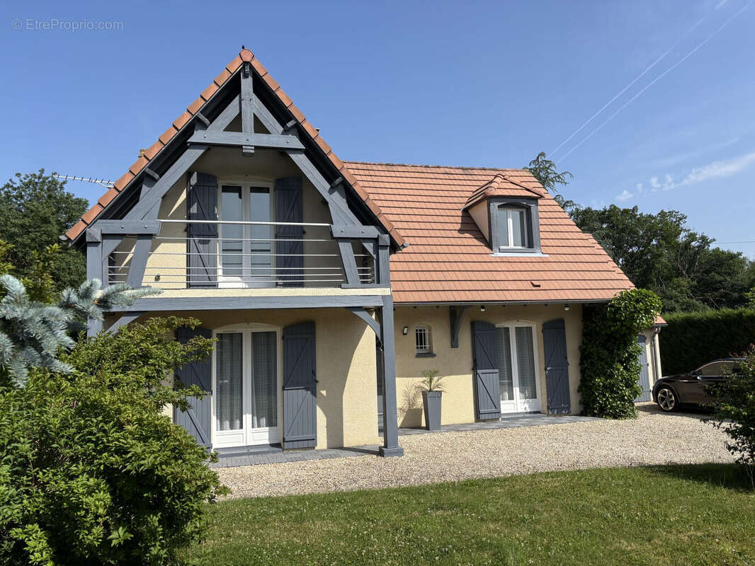 Maison à AUXERRE