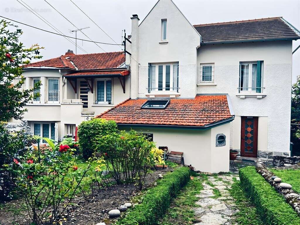 Maison à CLERMONT-FERRAND