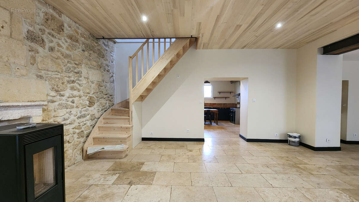 Maison à PUGNAC