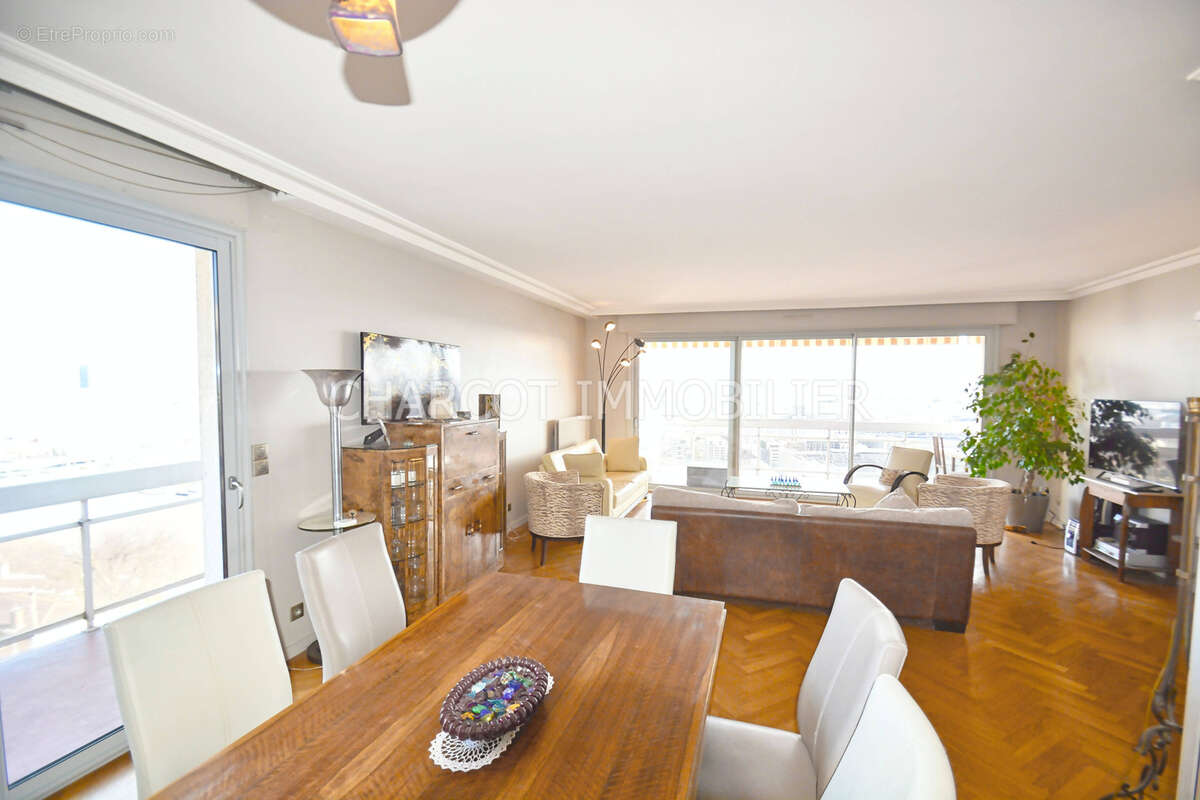 Appartement à LYON-5E