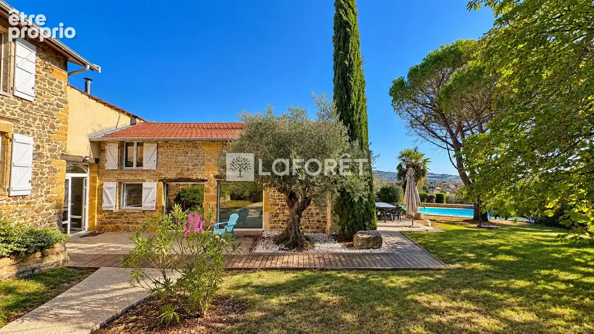 Photo Maison à Sarcey au prix de 639 000€