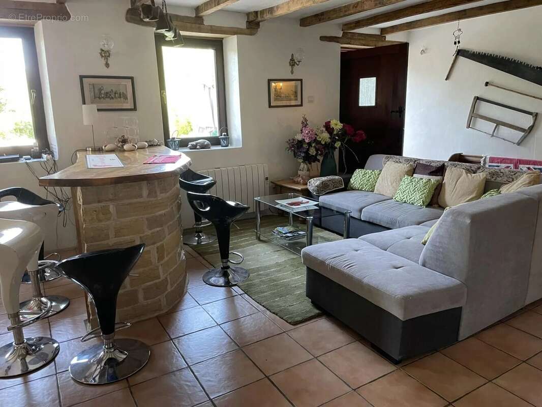 Maison en pierre avec piscine et vaste jardin arboré à la campagne - photo 6