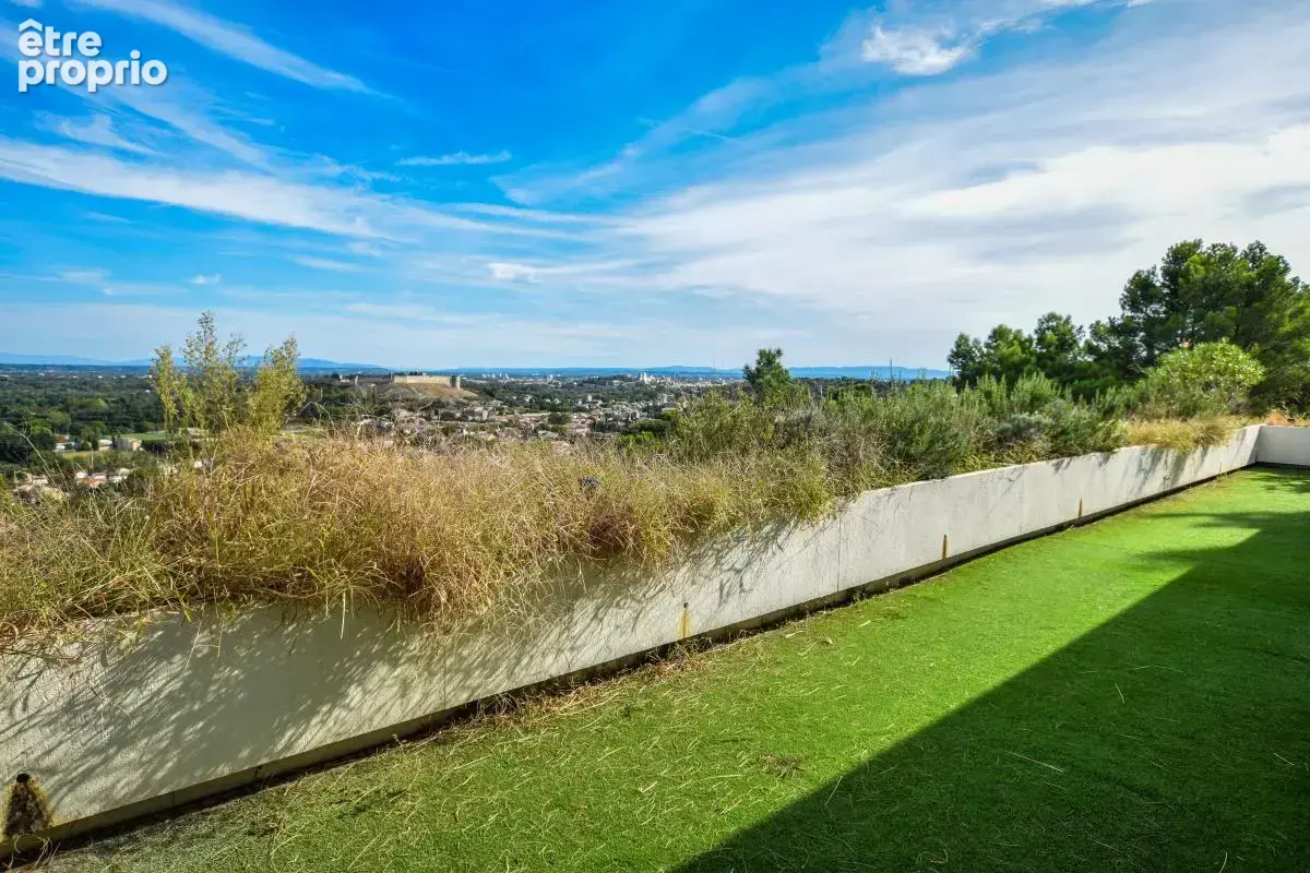 Photo Appartement à Villeneuve-Les-Avignon au prix de 380 000€