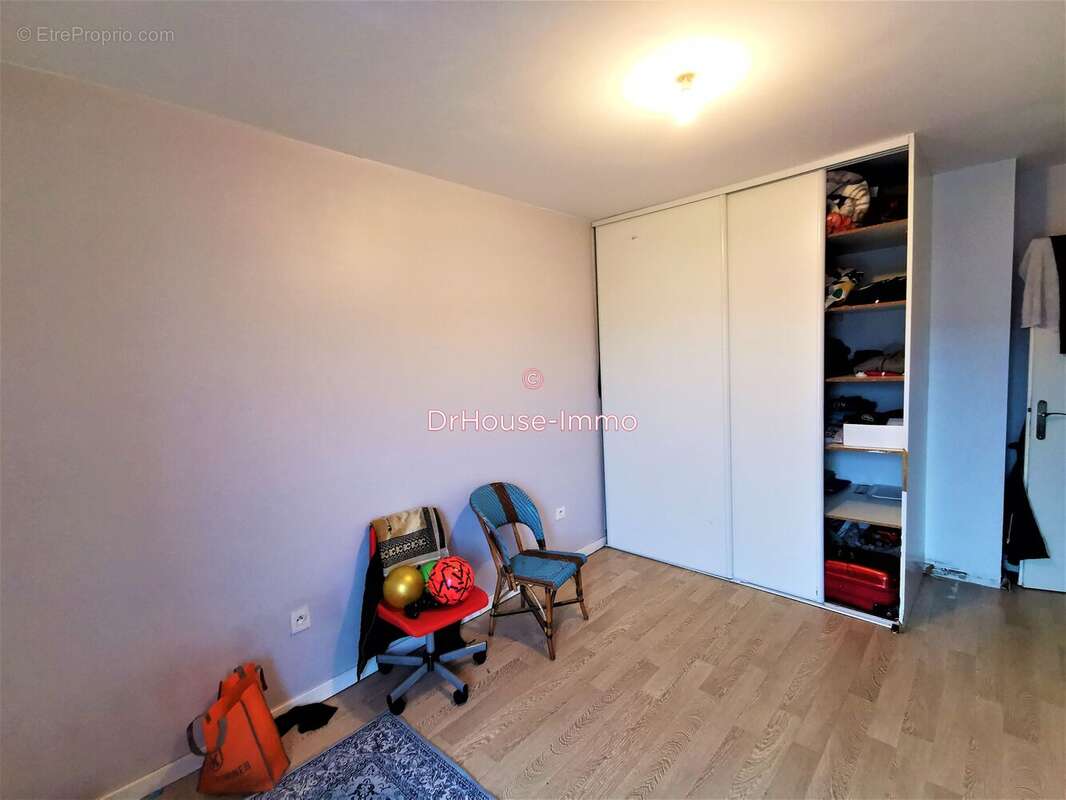 Appartement à AUBERVILLIERS