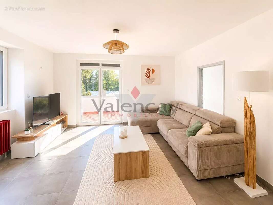 BOULOT, maison rénovée avec fort potentiel- Vente interactive - photo 2