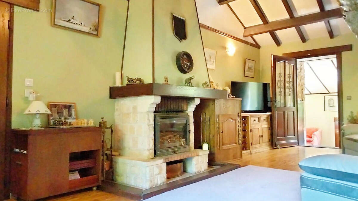 OPEN PLAN - Maison à SAINT-CIERS-SUR-BONNIEURE