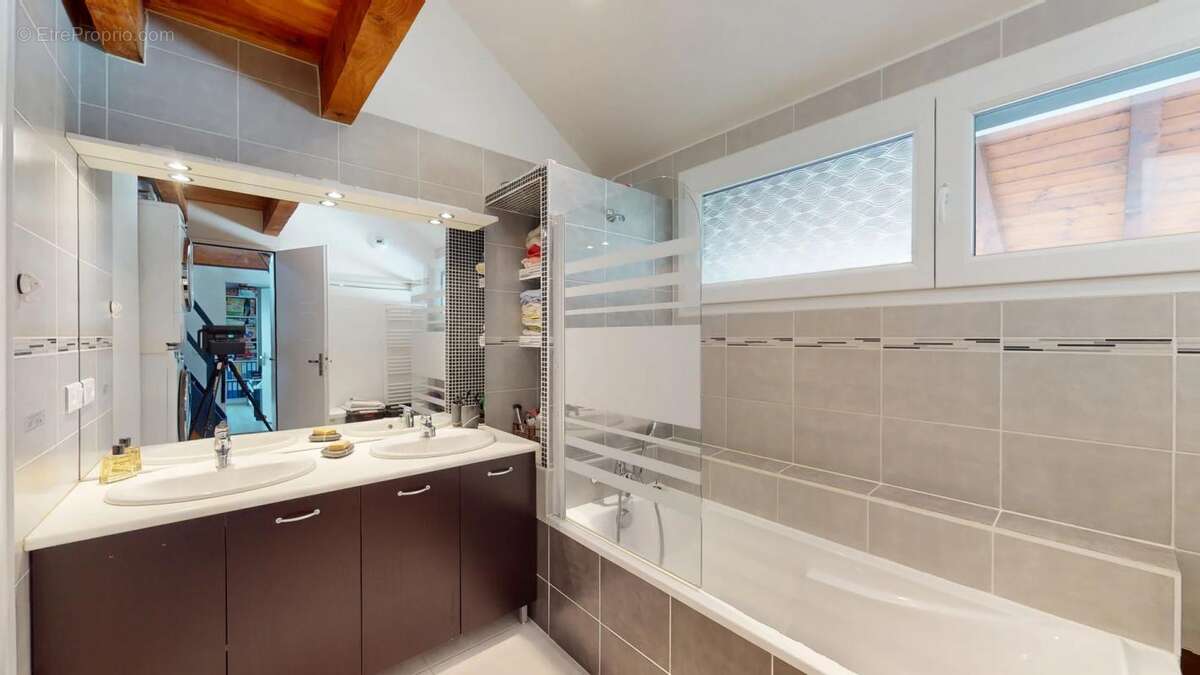 Appartement à vendre 5 pièces CHEVRIER (74) - photo 7