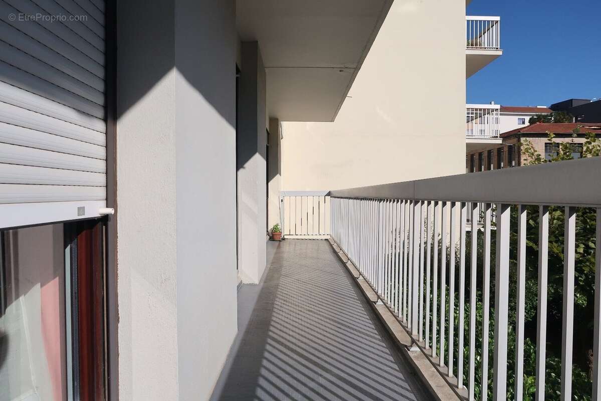 Appartement à SAINT-ETIENNE