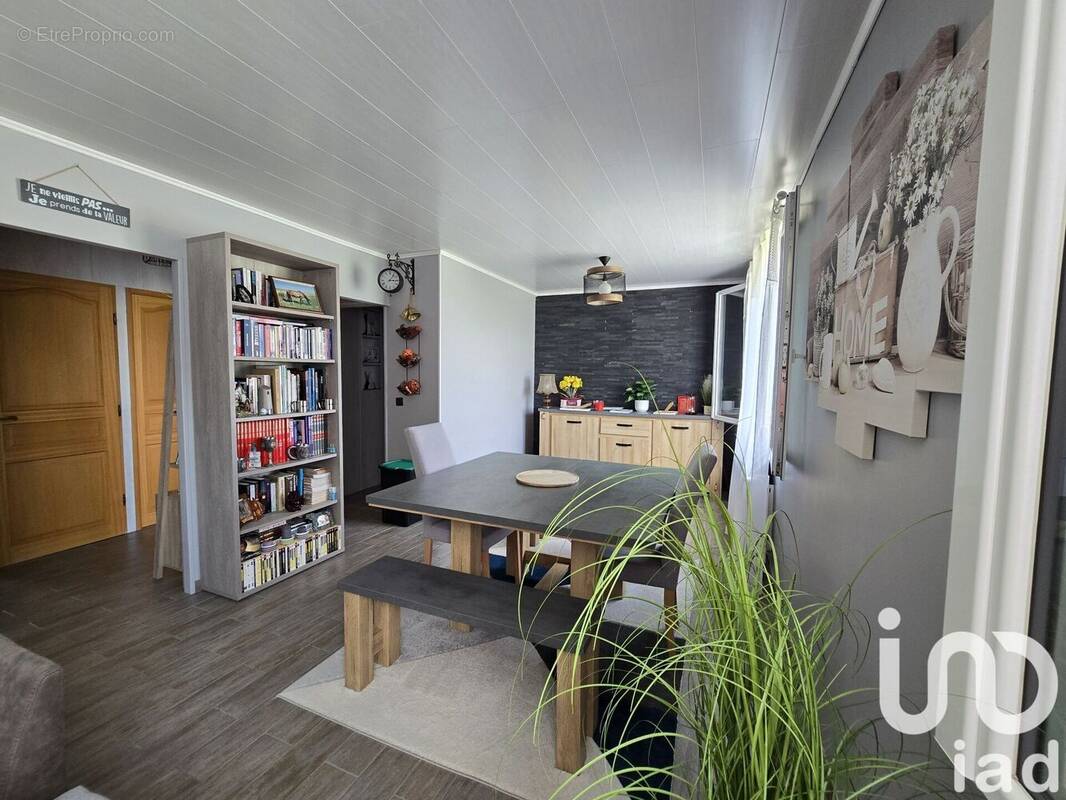 Photo 1 - Maison à OSSEY-LES-TROIS-MAISONS