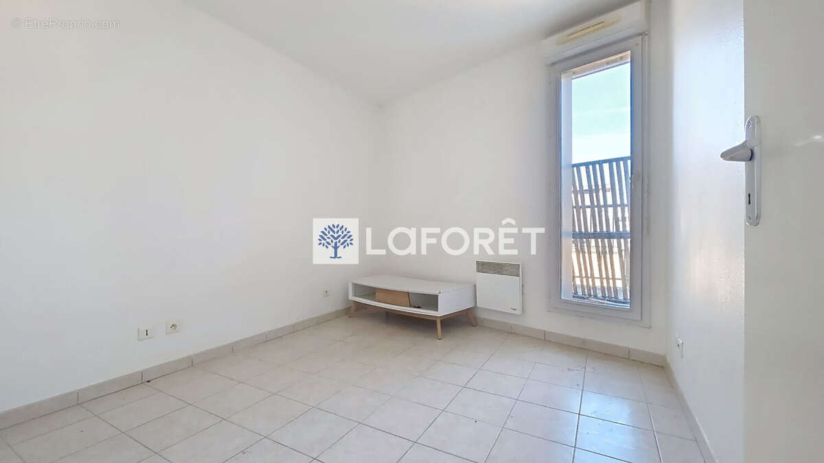 SAINT-QUENTIN T2 proche centre-ville 43 m² - photo 3