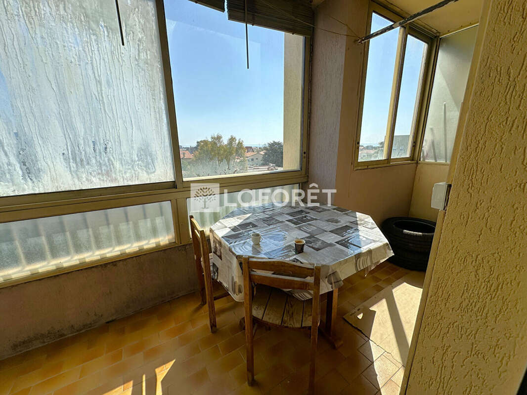 Appartement à SAINT-LAURENT-DU-VAR