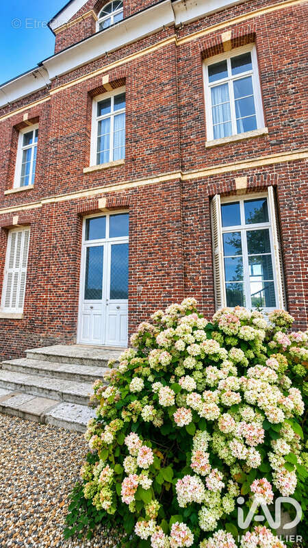 Maison 300 m² à Gerponville  - photo 2