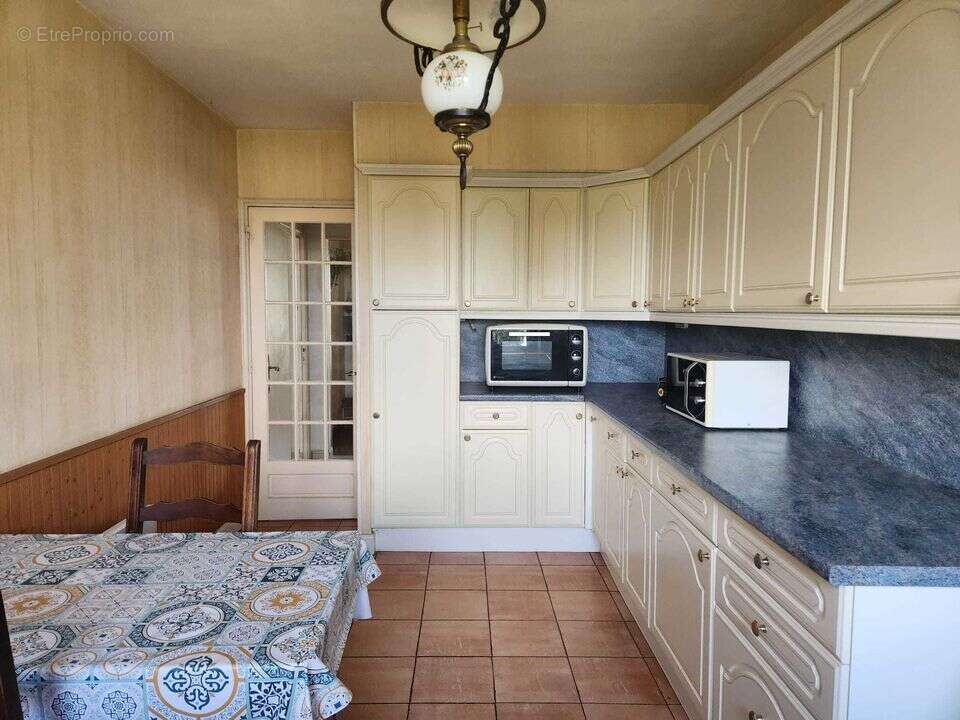 Maison avec fort potentiel - Deux espaces de vie - Grenier - photo 5