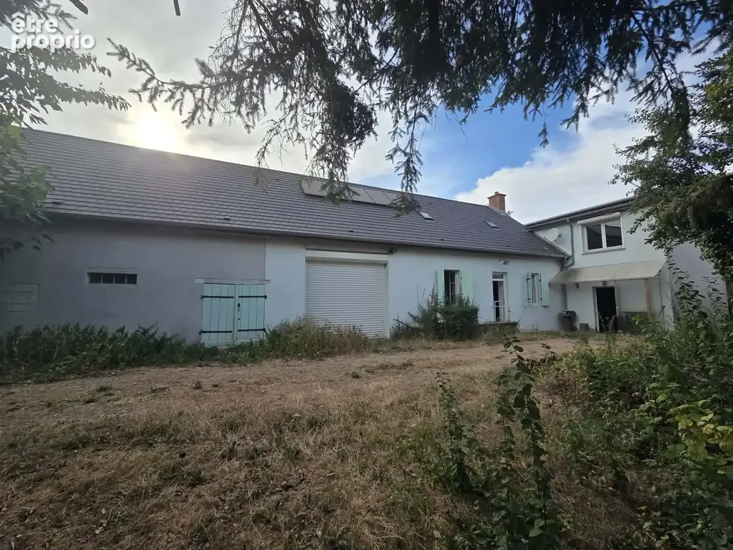 Maison avec dépendances et terrain - photo 11