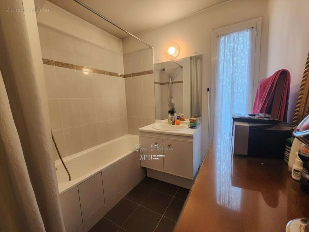 Appartement à LA COURNEUVE