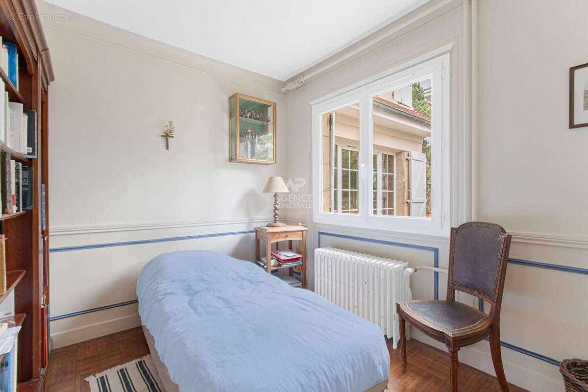 Maison à MAREIL-MARLY