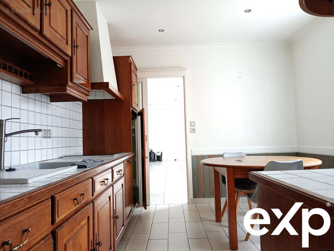 Maison à SAINT-HERBLON