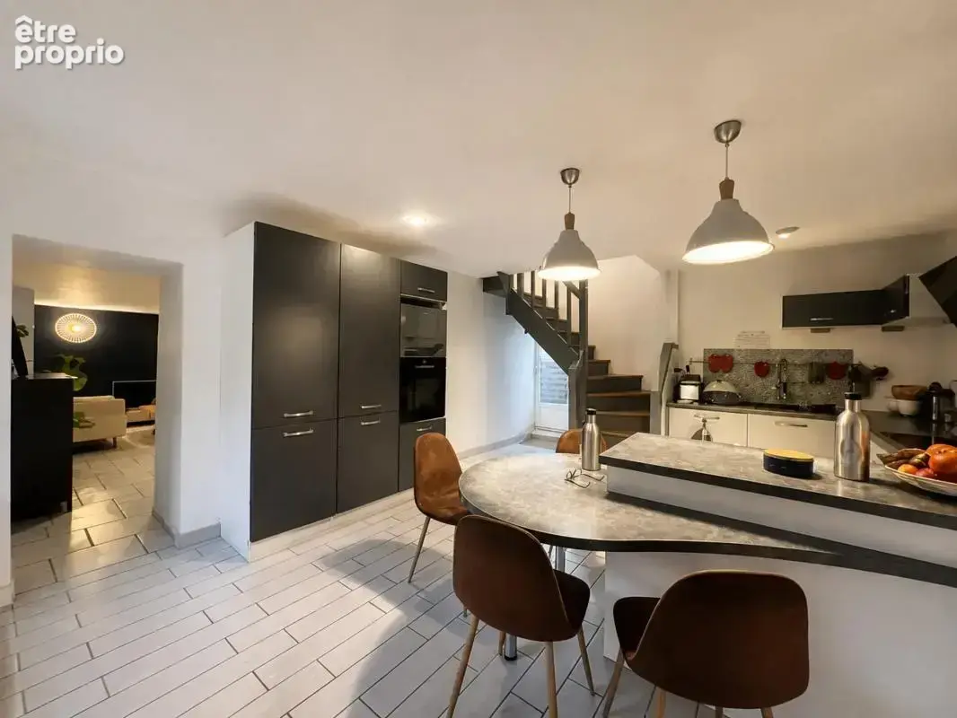Maison de 5 pièces de 104 m² à Lanvallay - photo 4