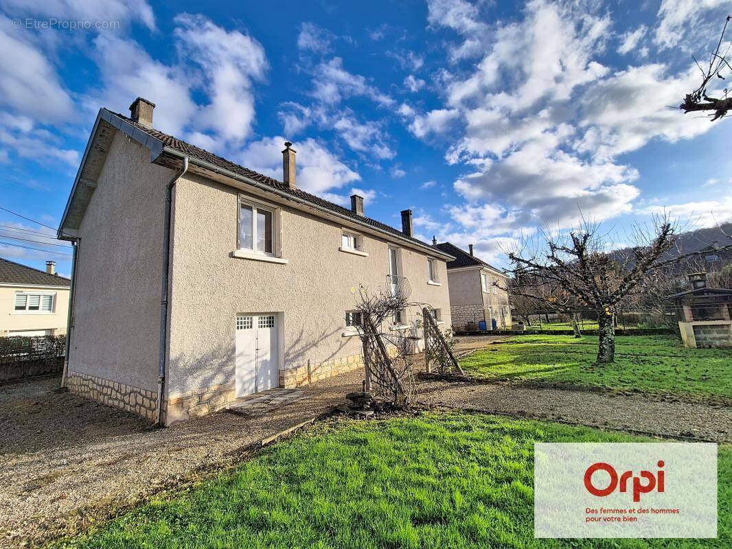 Maison à TERRASSON-LAVILLEDIEU