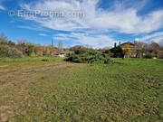 Terrain à CHATEAUNEUF-SUR-CHARENTE