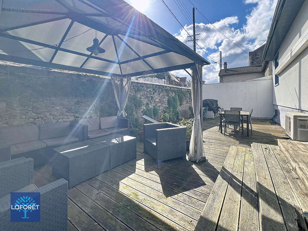 Maison à CORBEIL-ESSONNES