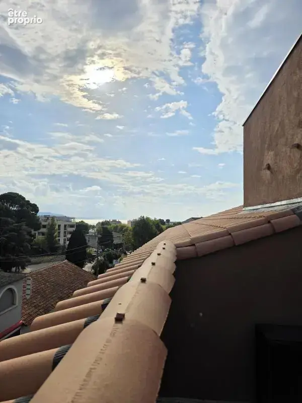 T4 Dernier étage 105m² - terrasse tropézienne 30m² - photo 2