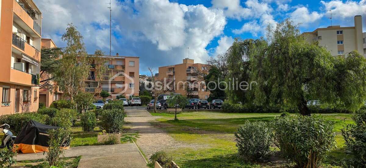 3 pièces traversant avec balcon – Résidence sécurisée , quartier dynamique - photo 12