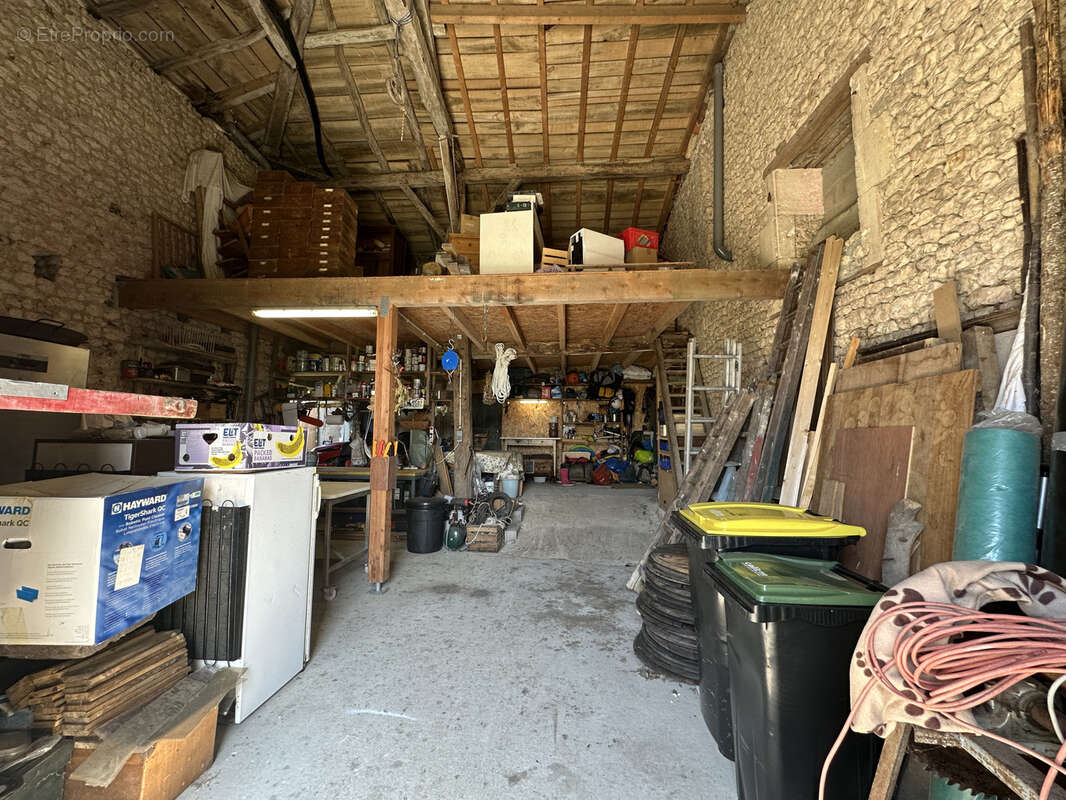 Maison à SALLES-DE-BARBEZIEUX