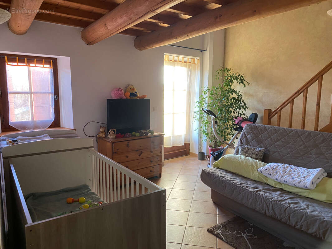 Maison à MIRABEL-AUX-BARONNIES