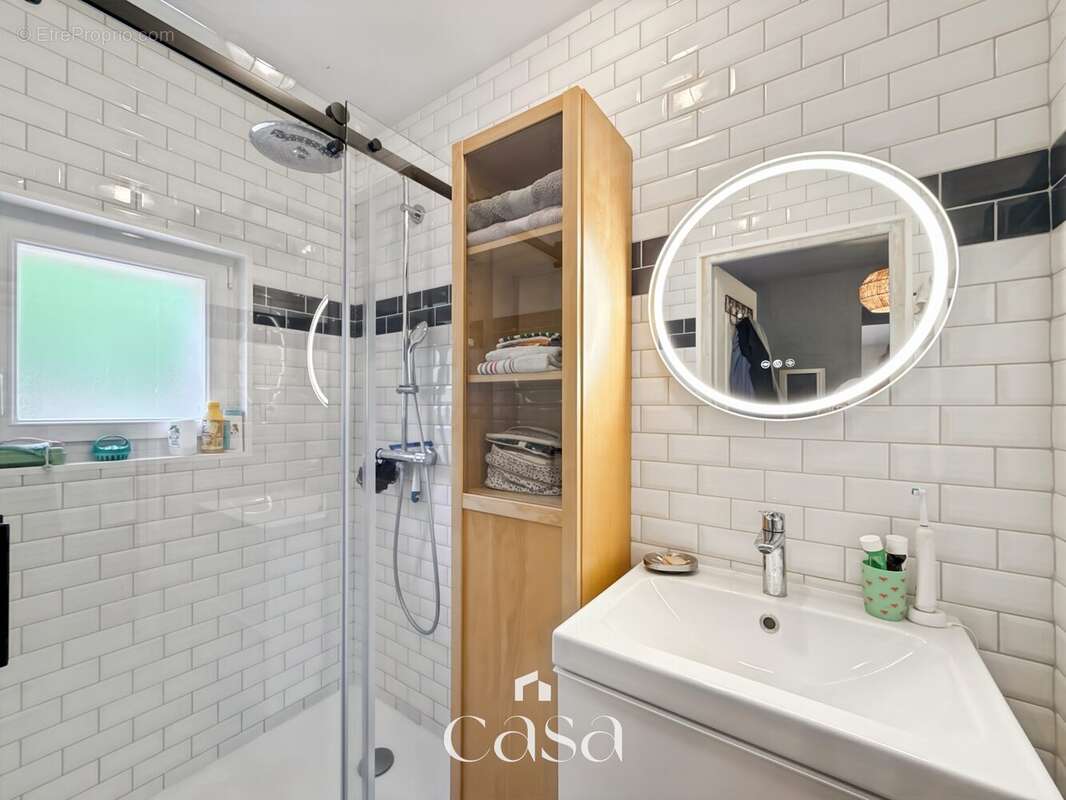 Maison 109 m² à Bazoches-Au-Houlme  - photo 3