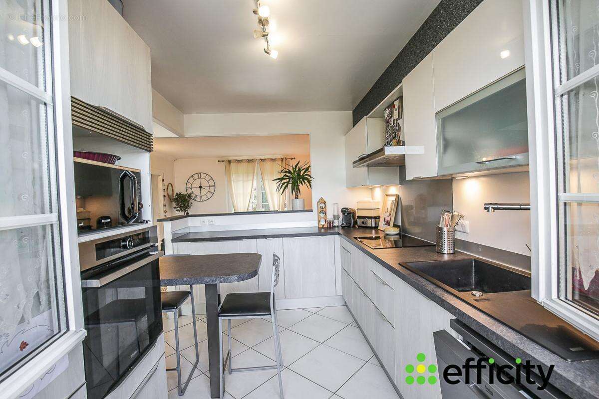 Maison à MANTES-LA-VILLE