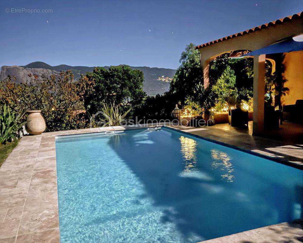 Maison à CUTTOLI-CORTICCHIATO