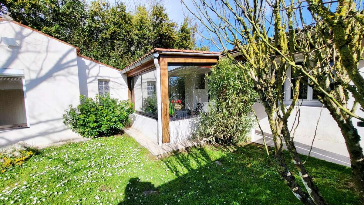 La rochelle - 17137 - maison plain pied - 2 chambres - jardin - parking - photo 2