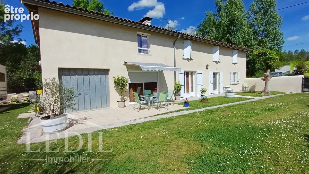 Maison à NOAILLAN