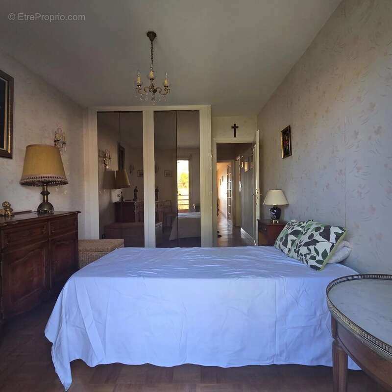 Appartement à VENCE