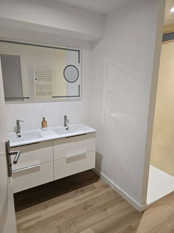 Maison à vendre 8 pièces LA ROCHE SUR YON (85) - photo 10
