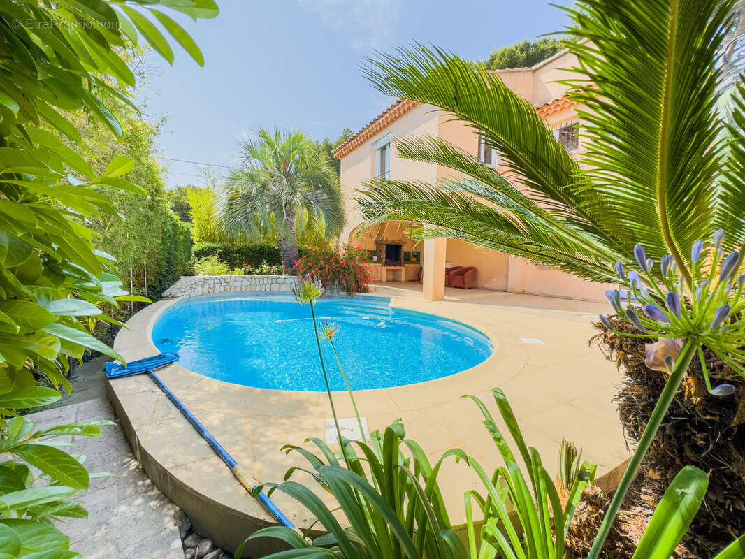 Maison à CARRY-LE-ROUET