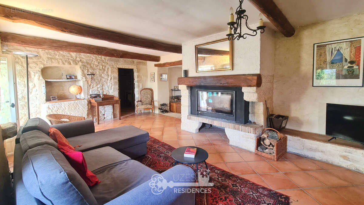 Maison à SAINTE-ANASTASIE