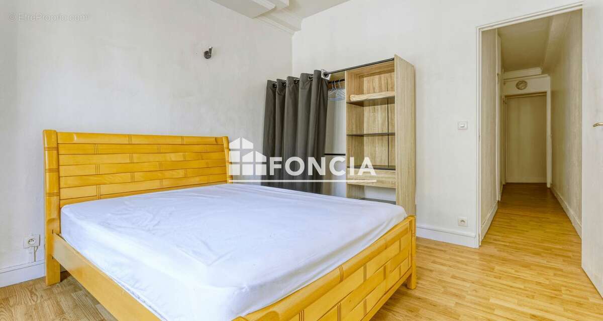 Appartement à PARIS-3E