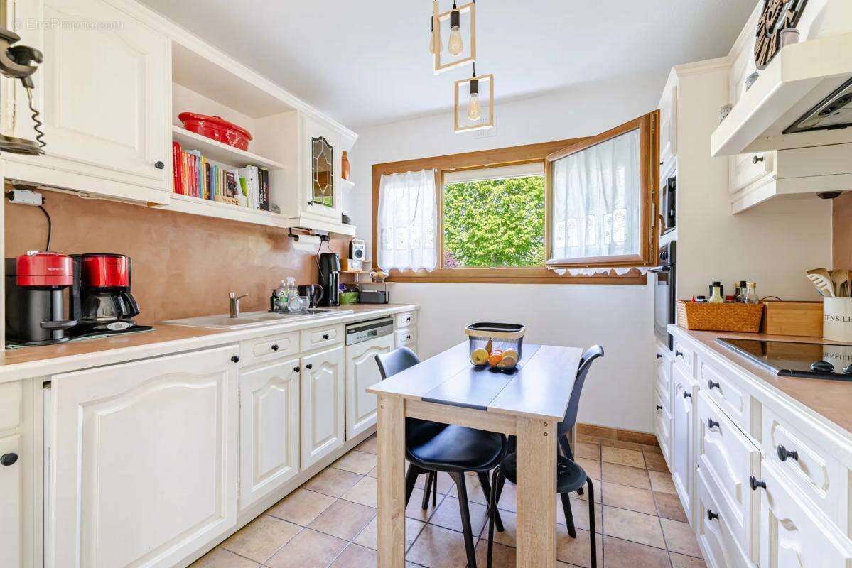 Appartement à CHILLY-MAZARIN