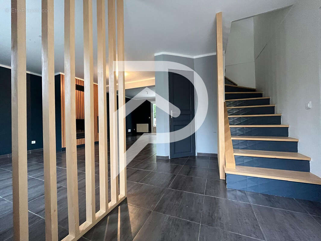 Maison à SAINT-VRAIN