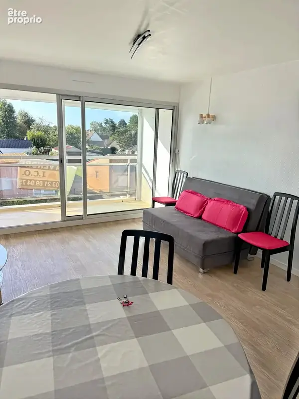 Appartement 2 pièces avec balcon, cave et parking - photo 1