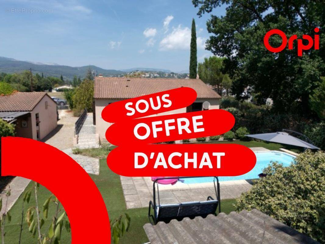 Calme-piscine-plain pied-annexes-tout à l'égout-localisation proche commodités-terrain plat clōturé - photo 1