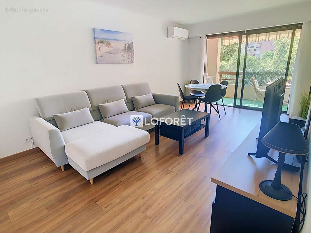2 pièces 54,70 m² - Menton limitrophe Roquebrune Cap Martin - photo 2
