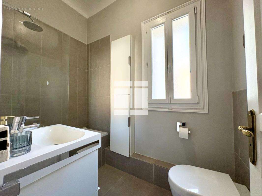 Appartement - centre ville - t3 - photo 5